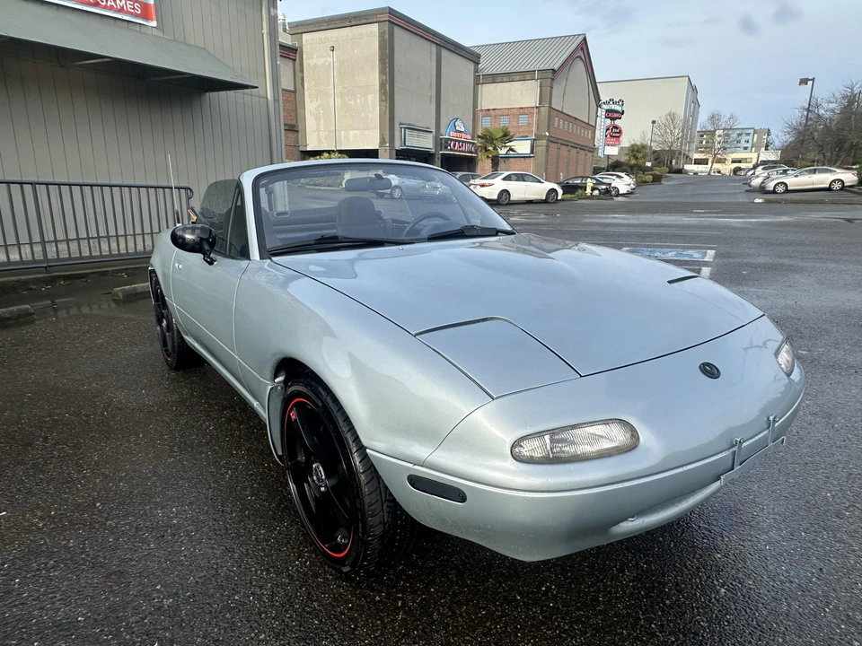 1996 Mazda NA MX-5 Miata - Image 2 of 31