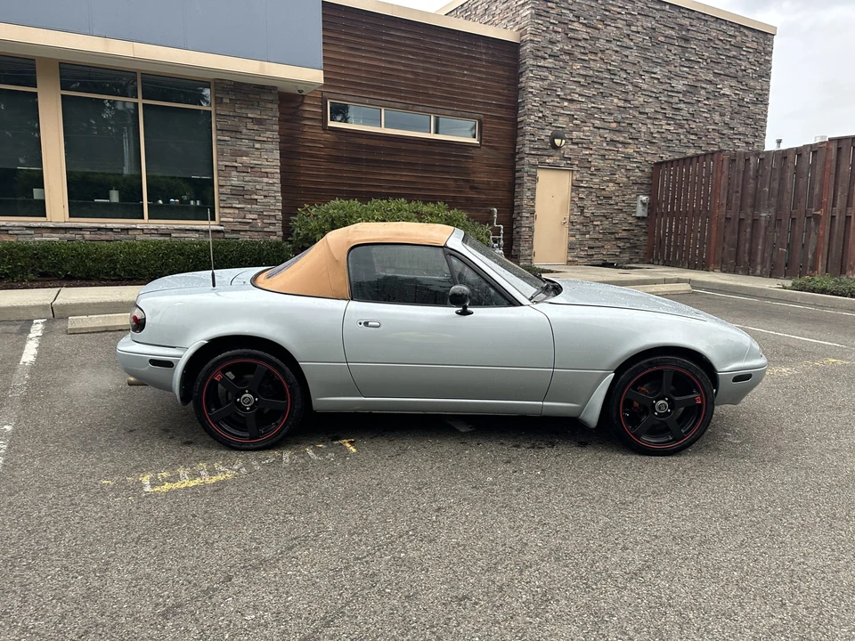 1996 Mazda NA MX-5 Miata - Image 23 of 31
