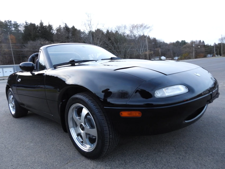 1996 Mazda NA MX-5 Miata - Image 21 of 31