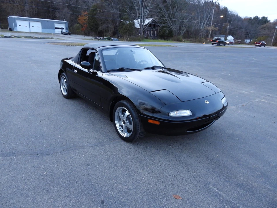 1996 Mazda NA MX-5 Miata - Image 9 of 31