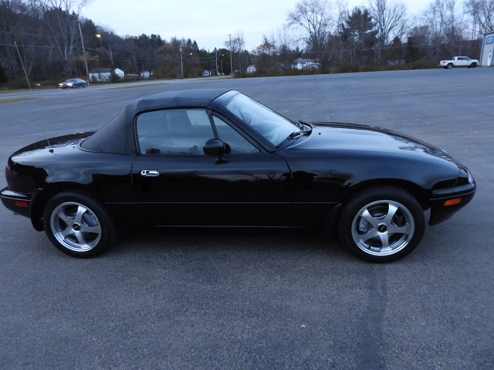1996 Mazda NA MX-5 Miata - Image 8 of 31