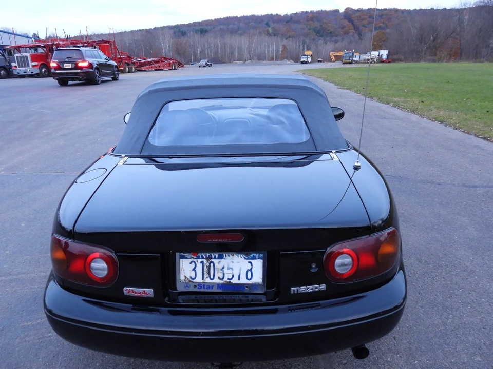1996 Mazda NA MX-5 Miata - Image 5 of 31
