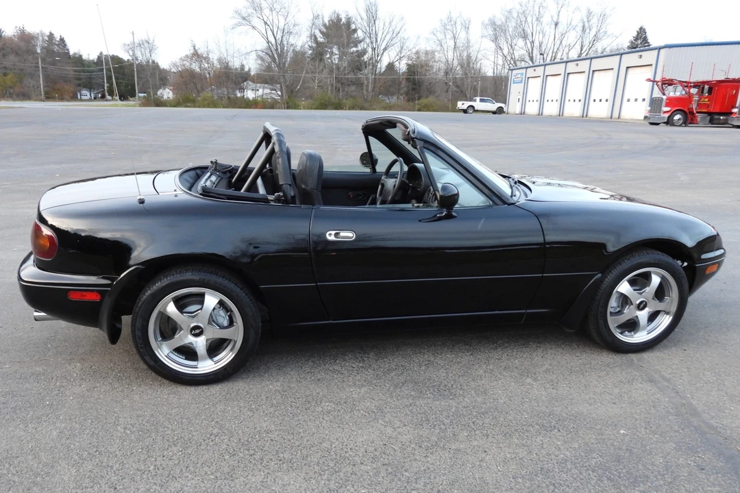 1996 Mazda NA MX-5 Miata - Image 19 of 31