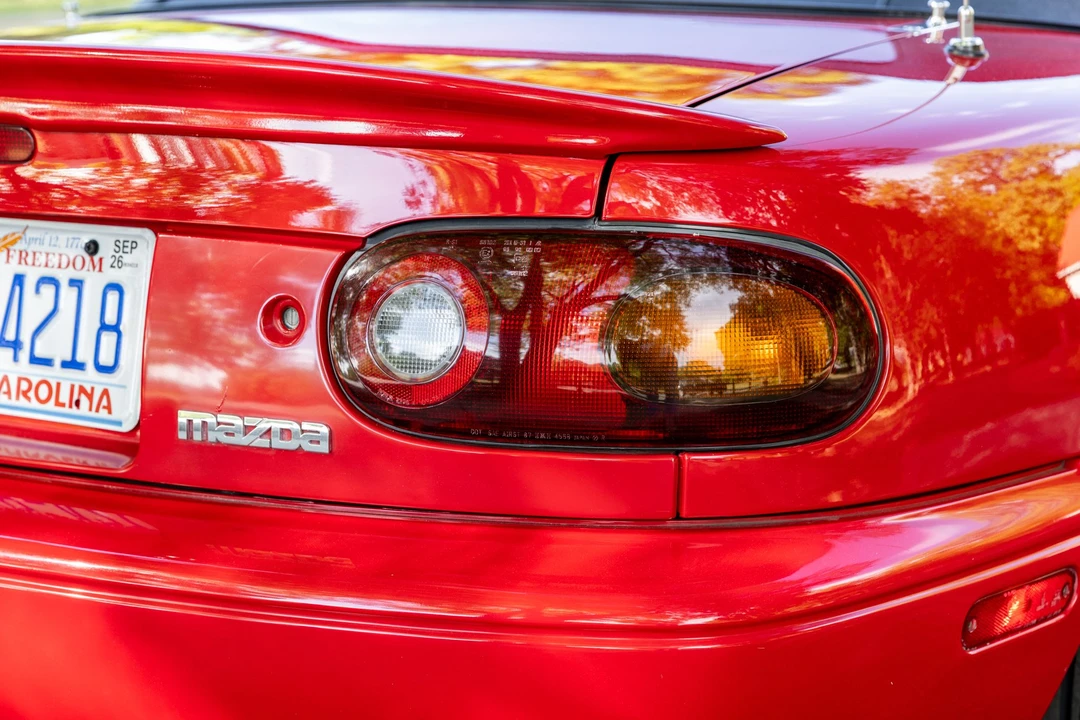 1996 Mazda NA MX-5 Miata - Image 21 of 31