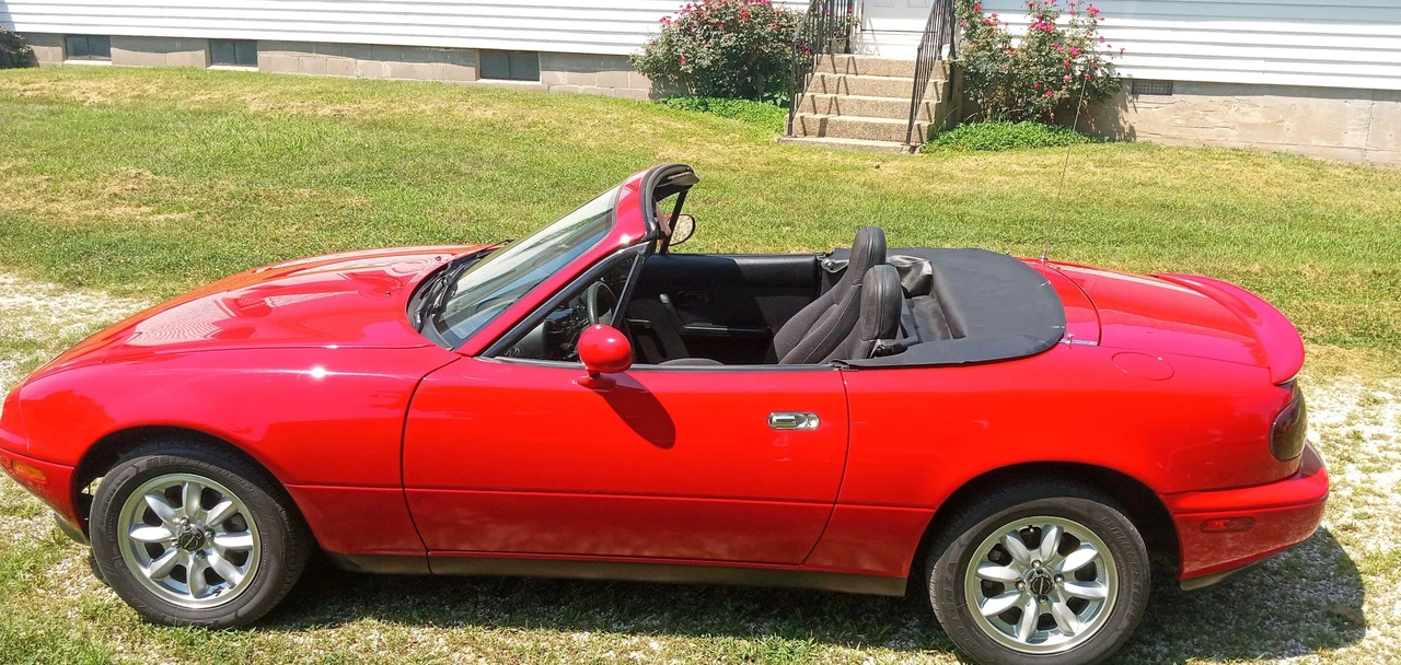 1996 Mazda NA MX-5 Miata - Image 6 of 31
