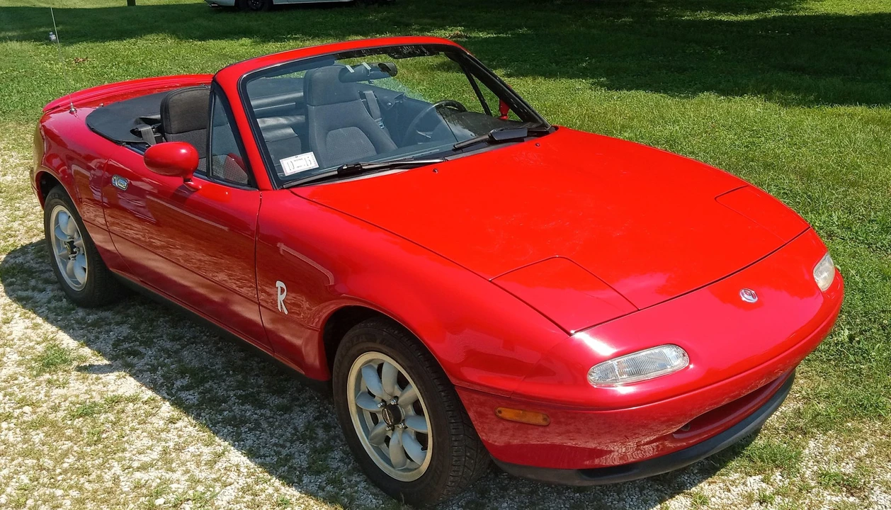 1996 Mazda NA MX-5 Miata - Image 2 of 31
