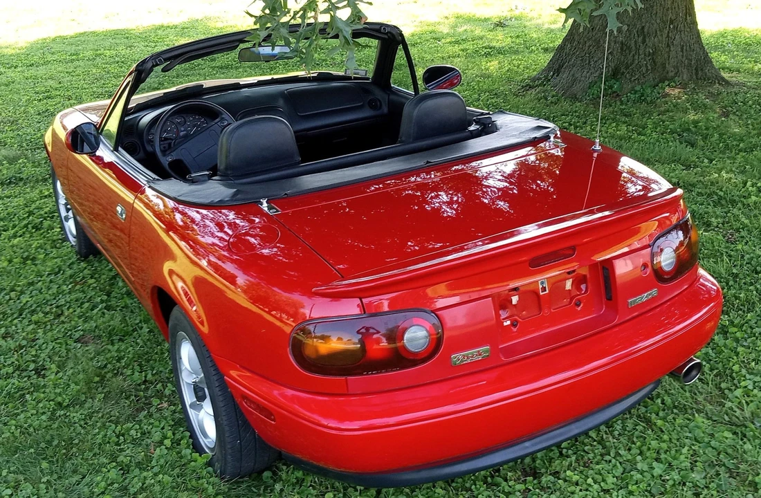 1996 Mazda NA MX-5 Miata - Image 19 of 31