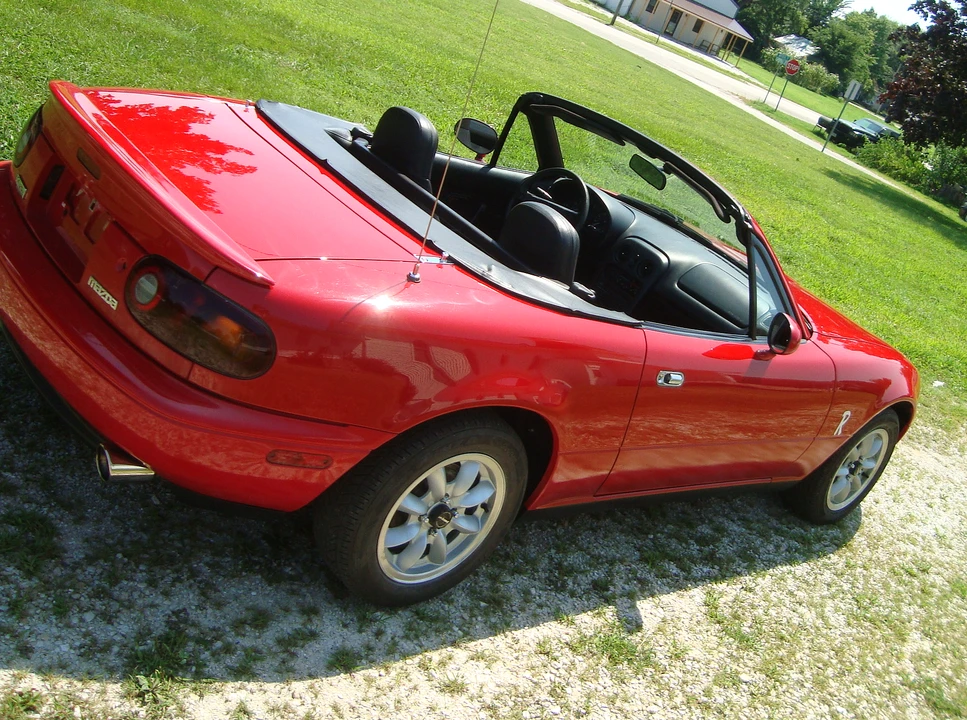 1996 Mazda NA MX-5 Miata - Image 7 of 31