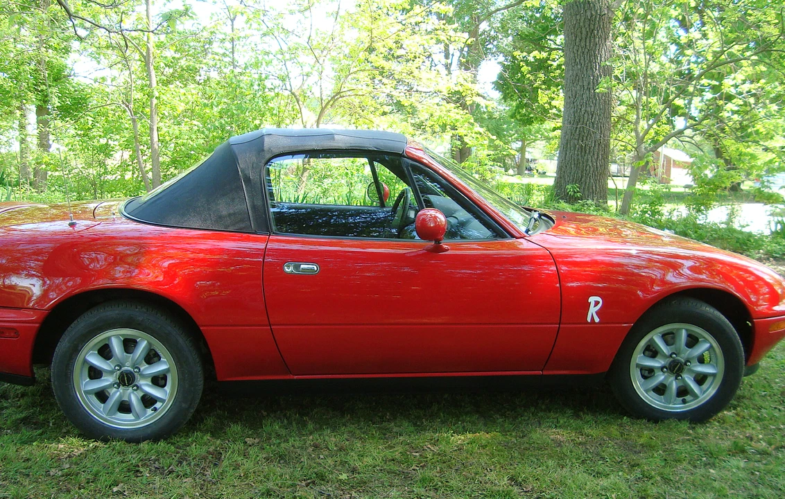1996 Mazda NA MX-5 Miata - Image 27 of 31