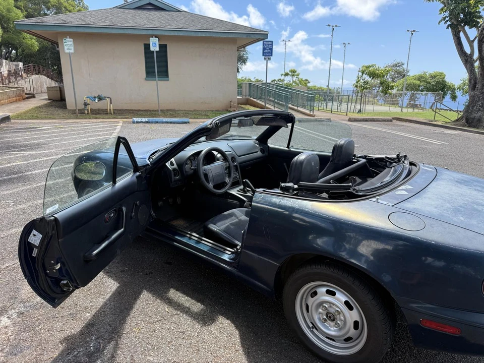 1996 Mazda NA MX-5 Miata - Image 11 of 22