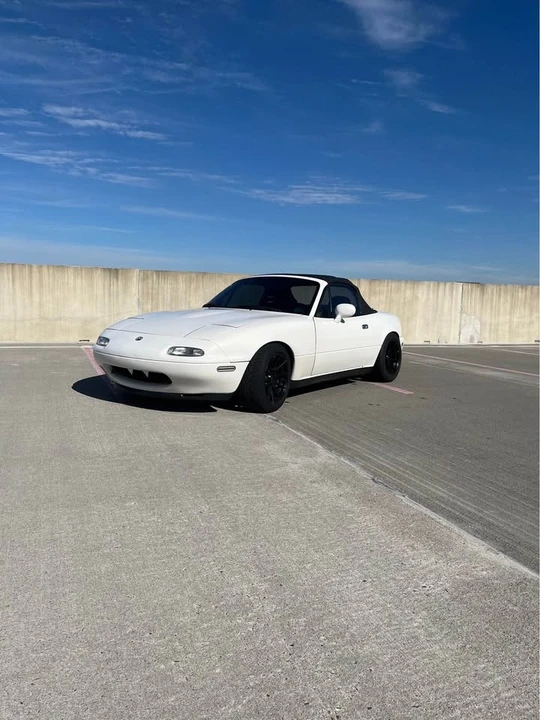 1996 Mazda NA MX-5 Miata - Image 2 of 10