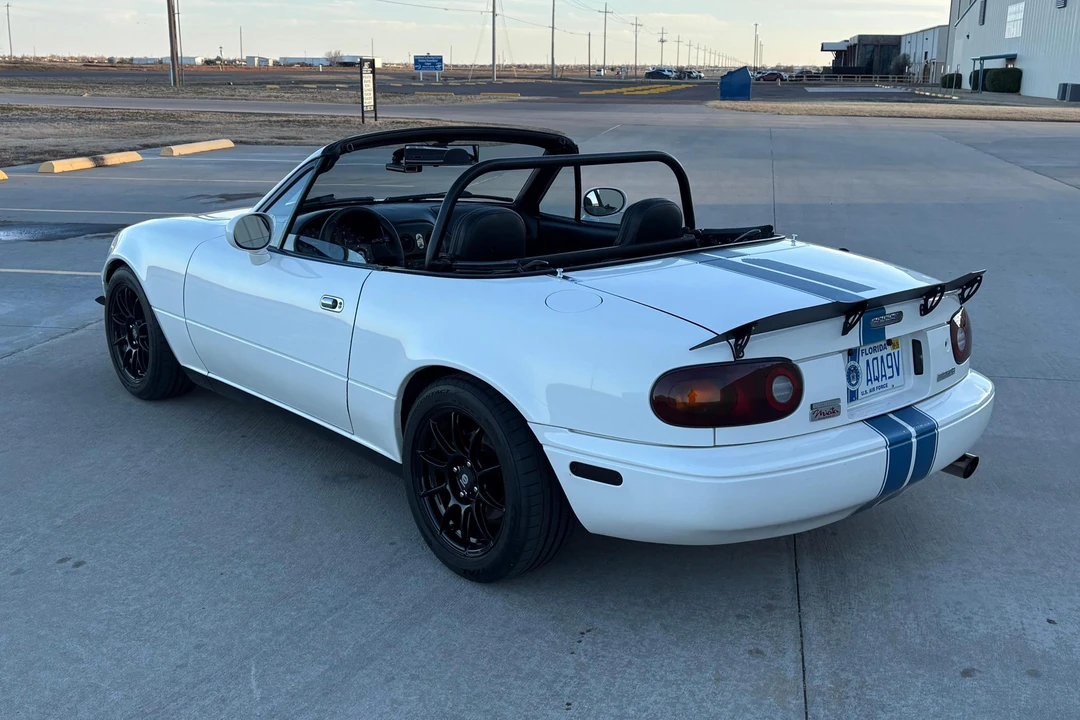 1996 Mazda NA MX-5 Miata - Image 4 of 31