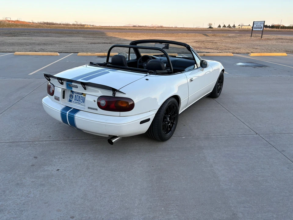 1996 Mazda NA MX-5 Miata - Image 18 of 31