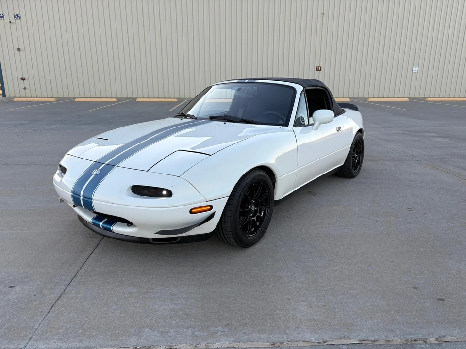1996 Mazda NA MX-5 Miata - Image 29 of 31