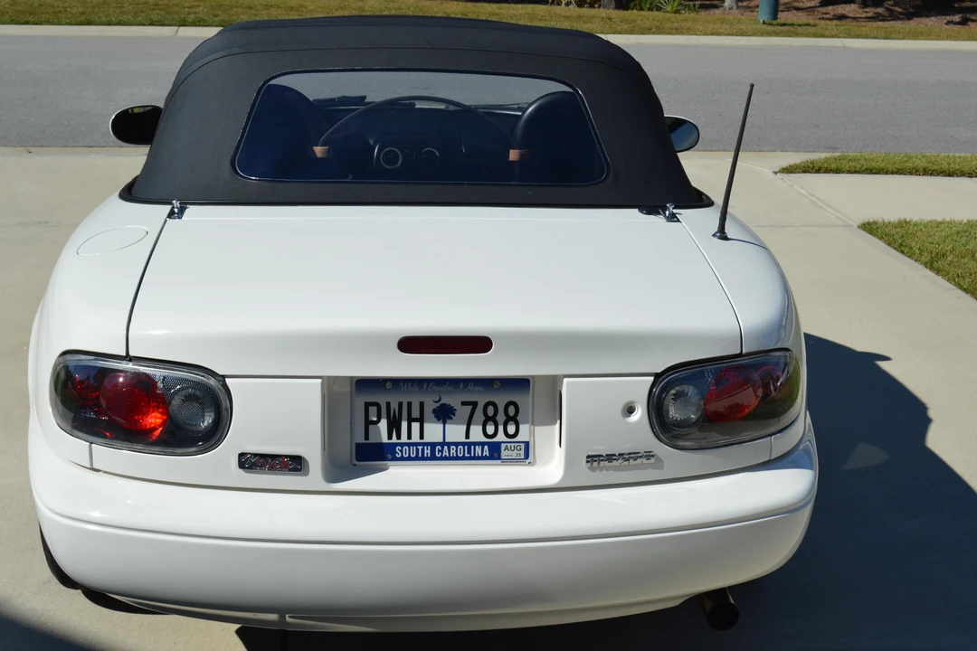1996 Mazda NA MX-5 Miata - Image 11 of 15