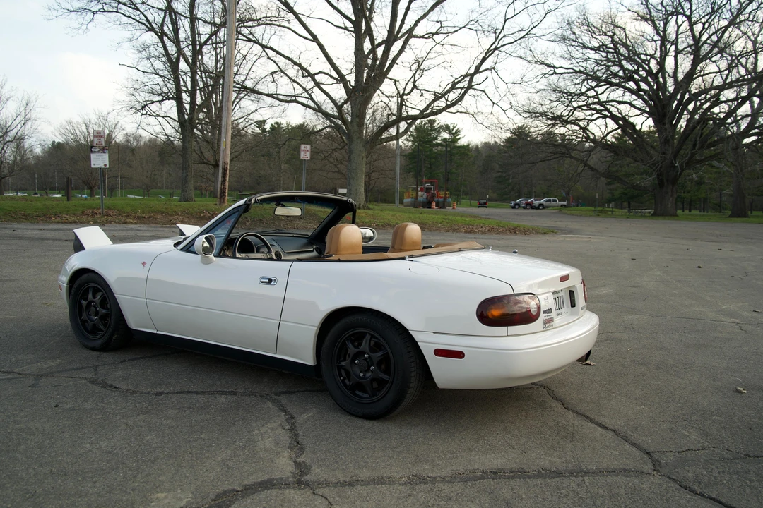 1996 Mazda NA MX-5 Miata - Image 9 of 21