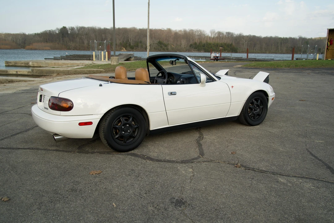 1996 Mazda NA MX-5 Miata - Image 11 of 21
