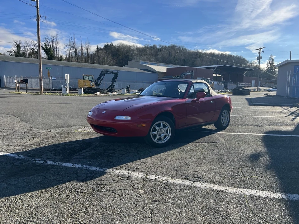 1996 Mazda NA MX-5 Miata - Image 2 of 15