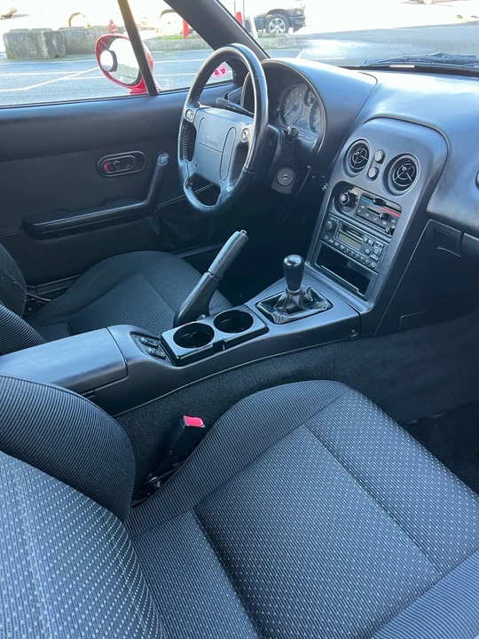 1996 Mazda NA MX-5 Miata - Image 11 of 15