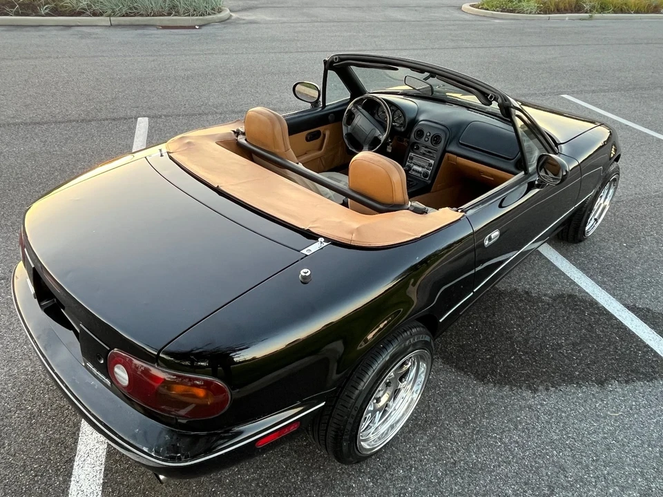 1996 Mazda NC MX-5 Miata - Image 7 of 20