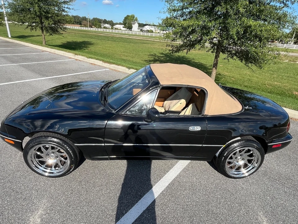 1996 Mazda NC MX-5 Miata - Image 13 of 20