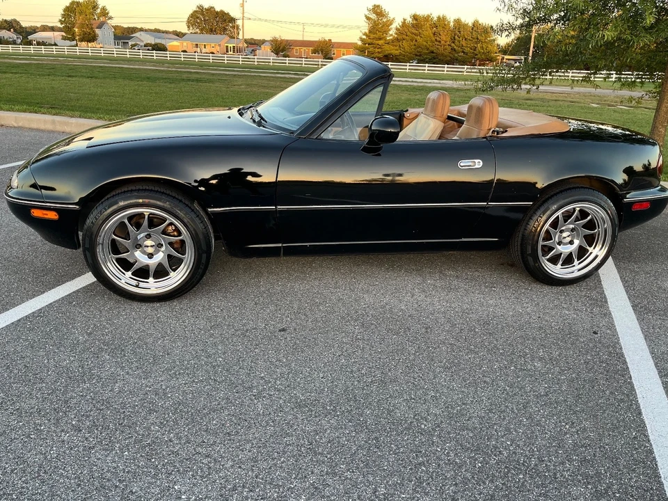 1996 Mazda NC MX-5 Miata - Image 9 of 20