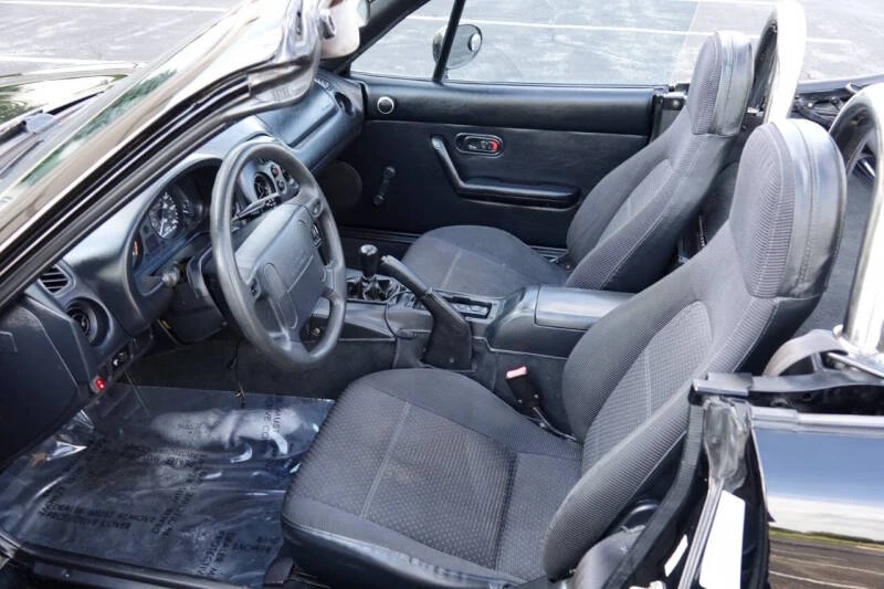 1996 Mazda NA MX-5 Miata - Image 7 of 31