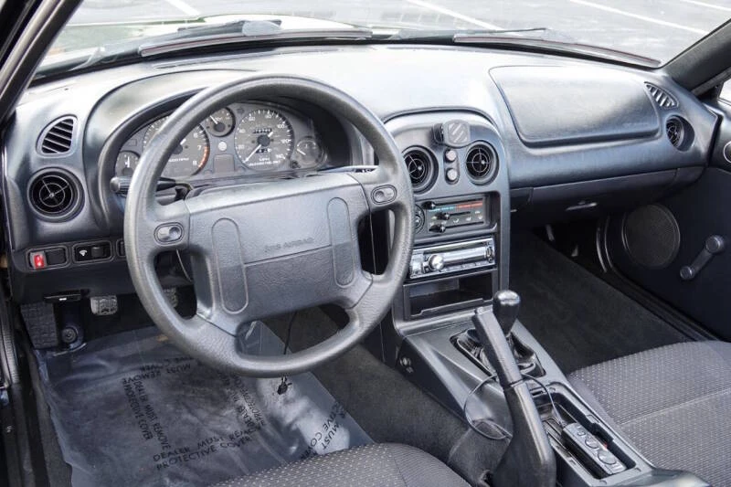 1996 Mazda NA MX-5 Miata - Image 5 of 31