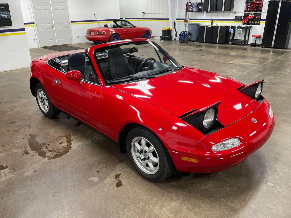 1996 Mazda NA MX-5 Miata - Image 9 of 31