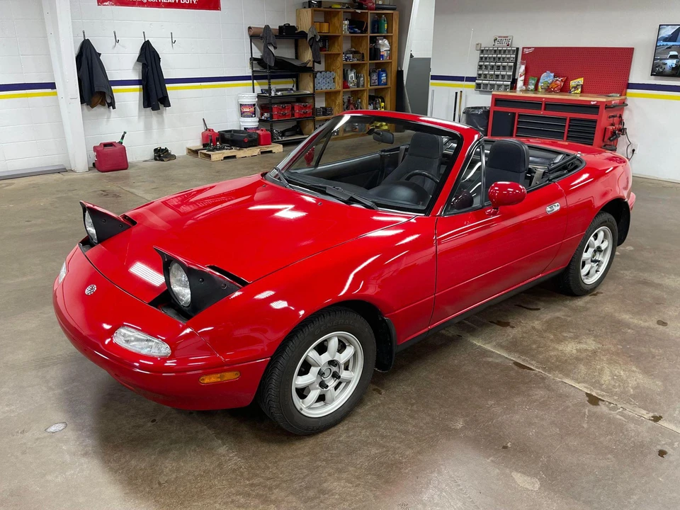 1996 Mazda NA MX-5 Miata - Image 6 of 31