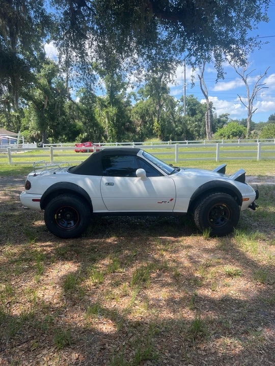 1996 Mazda NA MX-5 Miata - Image 4 of 31