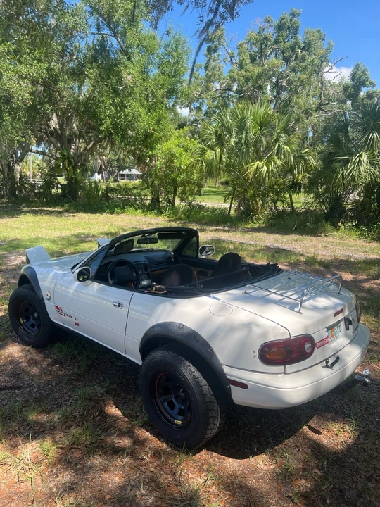 1996 Mazda NA MX-5 Miata - Image 8 of 25