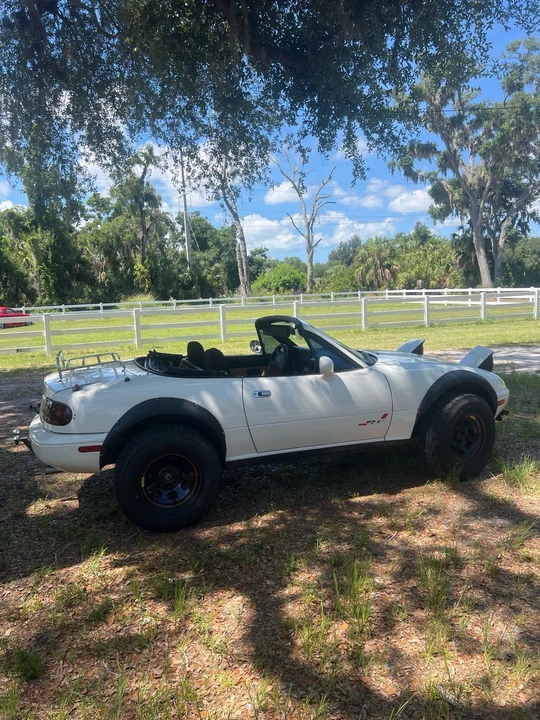 1996 Mazda NA MX-5 Miata - Image 11 of 25