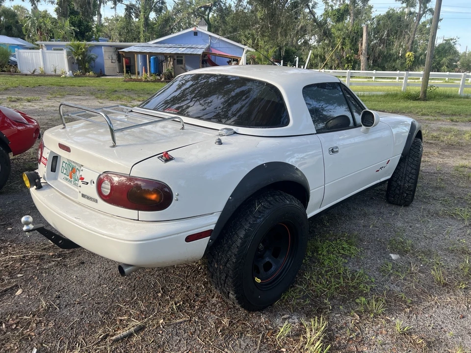 1996 Mazda NA MX-5 Miata - Image 11 of 21