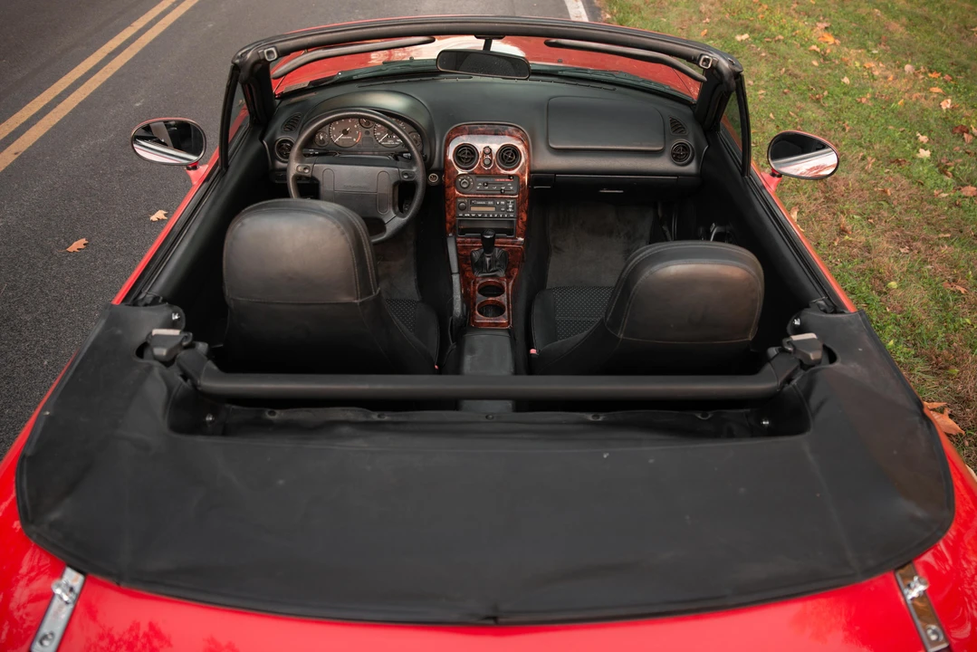 1996 Mazda NA MX-5 Miata - Image 29 of 31