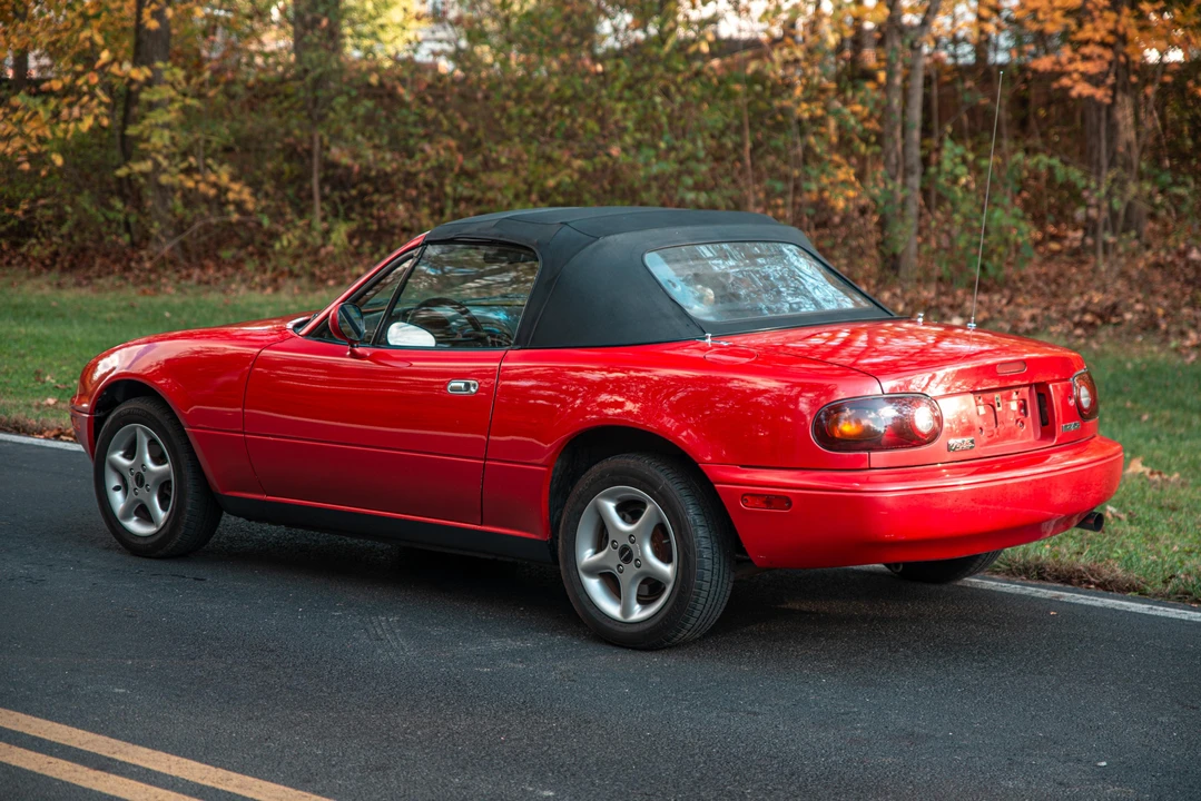 1996 Mazda NA MX-5 Miata - Image 17 of 31