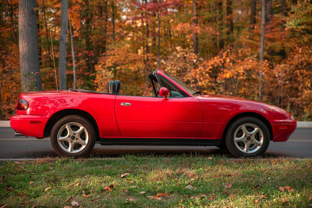 1996 Mazda NA MX-5 Miata - Image 11 of 31