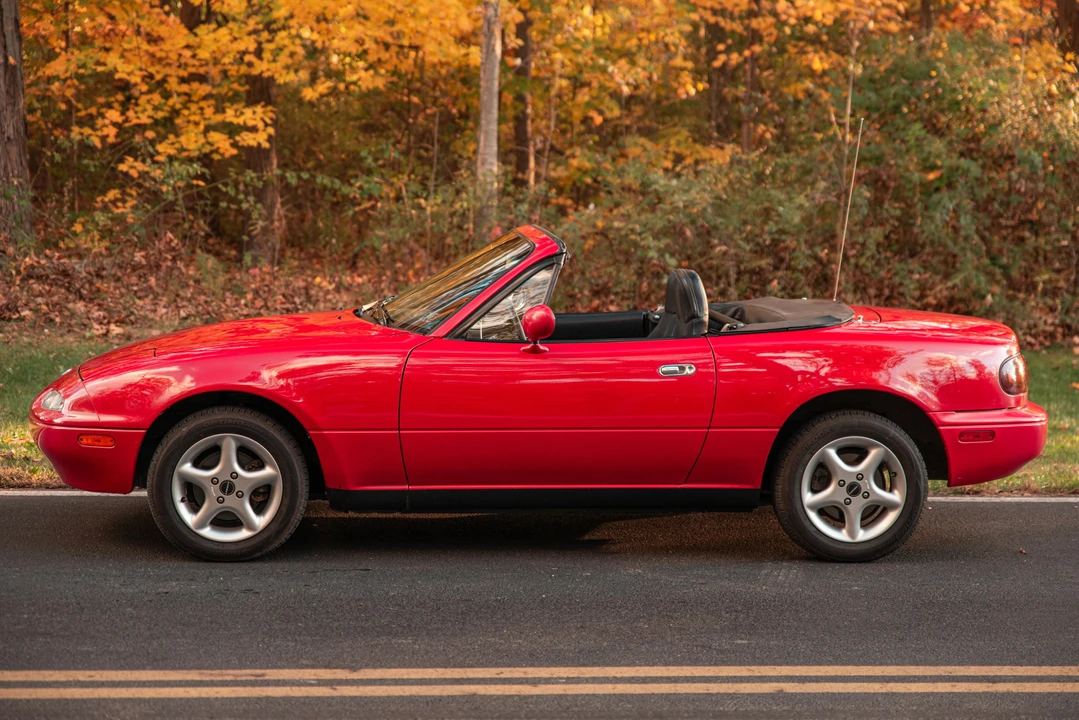 1996 Mazda NA MX-5 Miata - Image 7 of 31