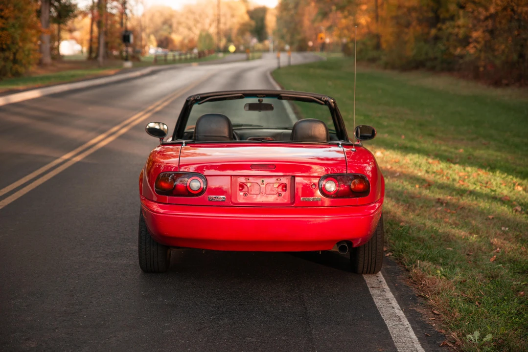 1996 Mazda NA MX-5 Miata - Image 9 of 31