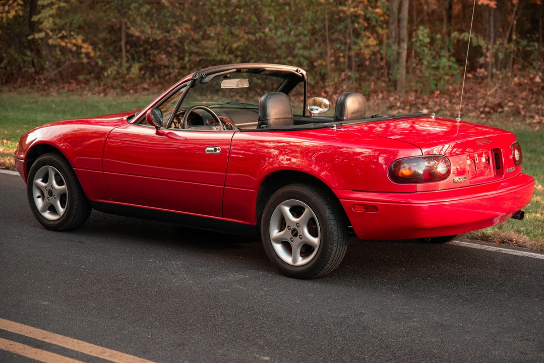 1996 Mazda NA MX-5 Miata - Image 8 of 31