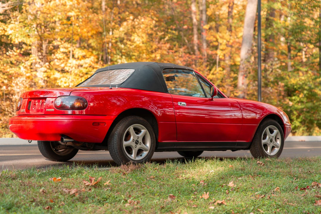 1996 Mazda NA MX-5 Miata - Image 19 of 31