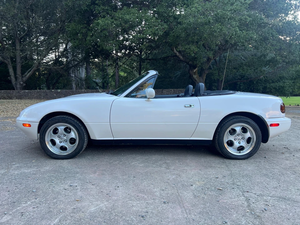 1996 Mazda NA MX-5 Miata - Image 6 of 31