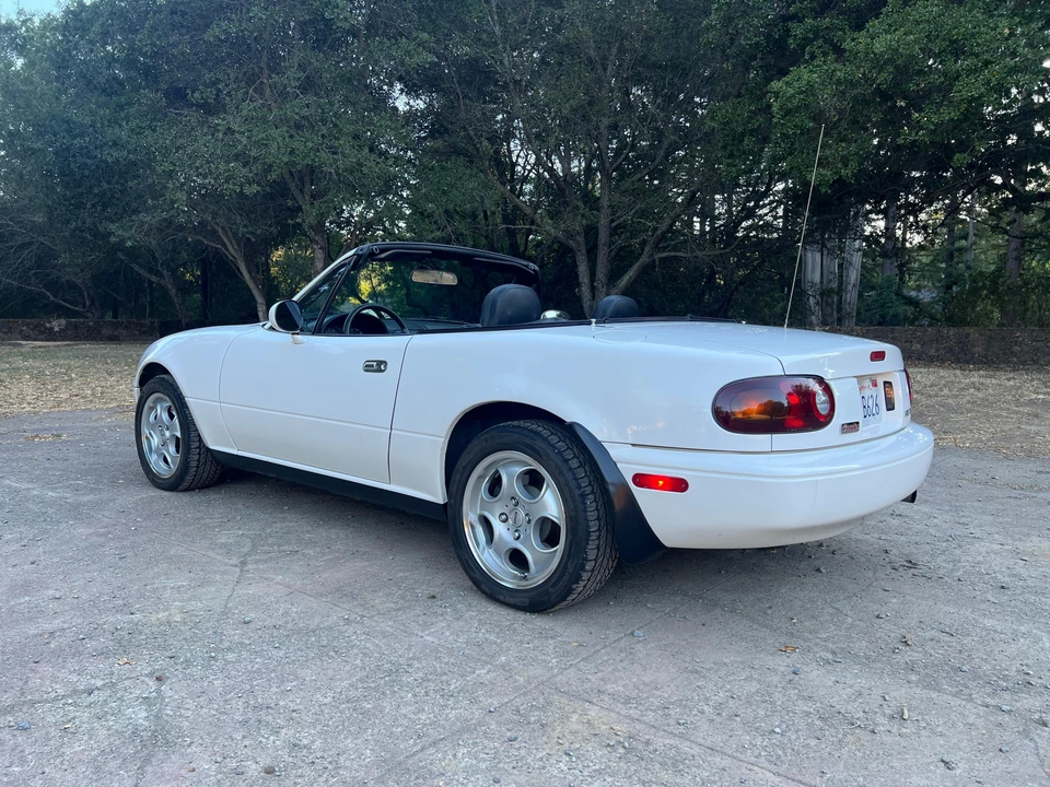 1996 Mazda NA MX-5 Miata - Image 7 of 31