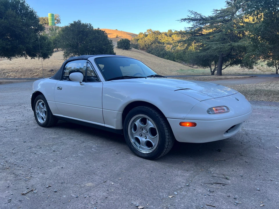 1996 Mazda NA MX-5 Miata - Image 15 of 31
