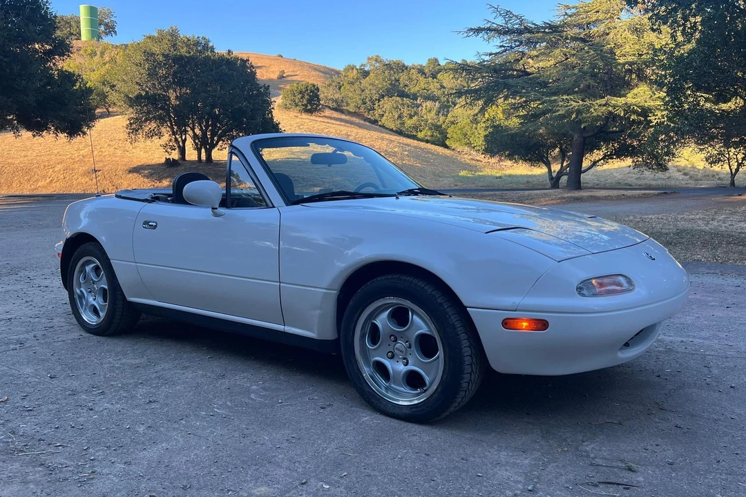 1996 Mazda NA MX-5 Miata - Image 10 of 31