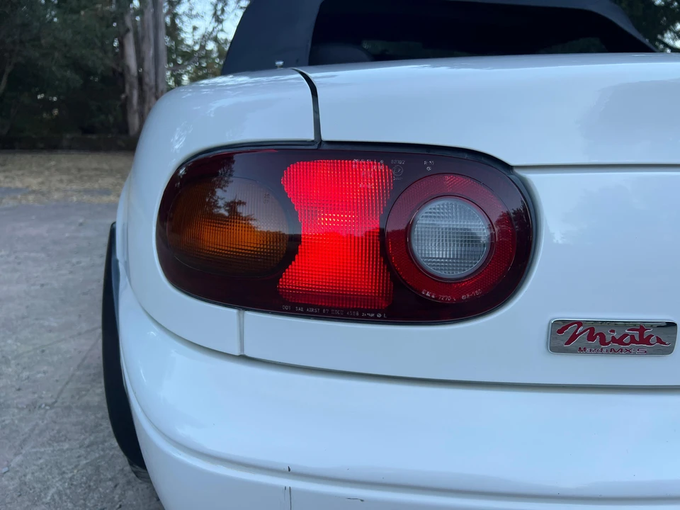 1996 Mazda NA MX-5 Miata - Image 23 of 31