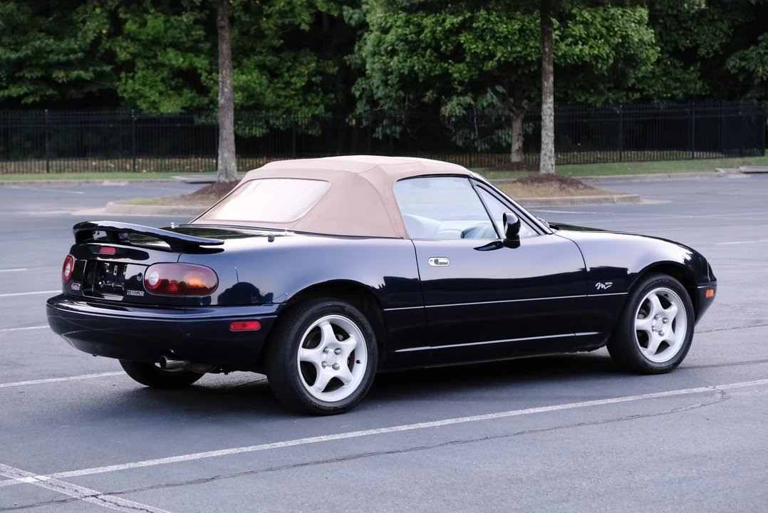1996 Mazda NA MX-5 Miata - Image 13 of 31