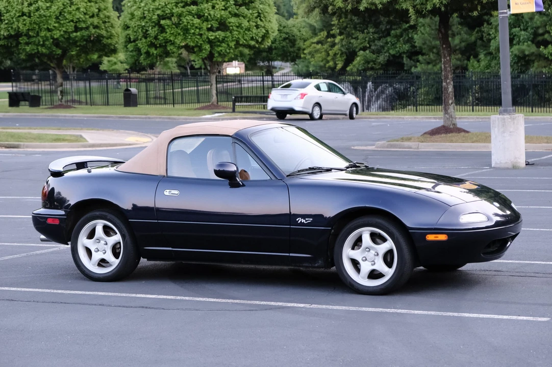 1996 Mazda NA MX-5 Miata - Image 16 of 31