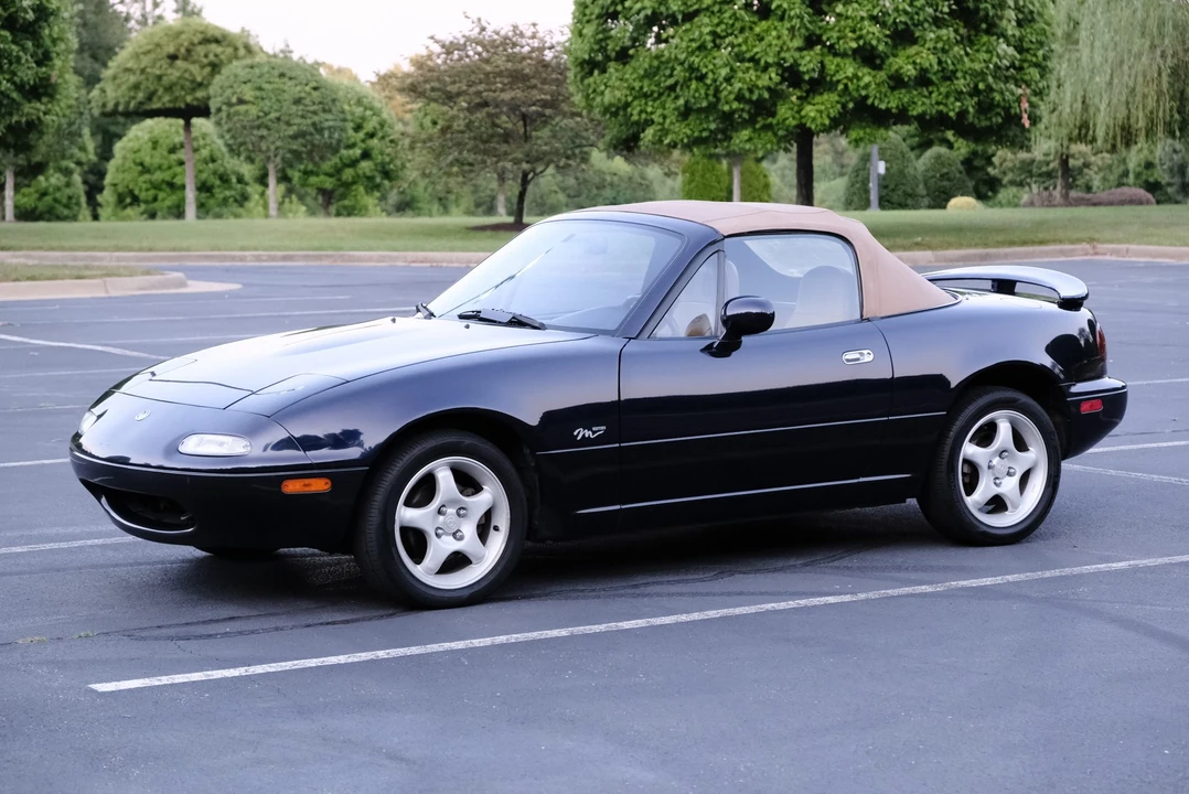 1996 Mazda NA MX-5 Miata - Image 4 of 31