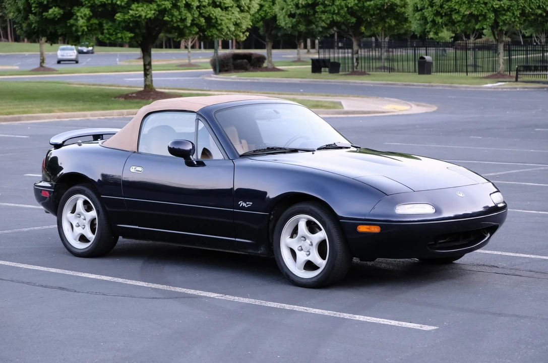 1996 Mazda NA MX-5 Miata - Image 17 of 31